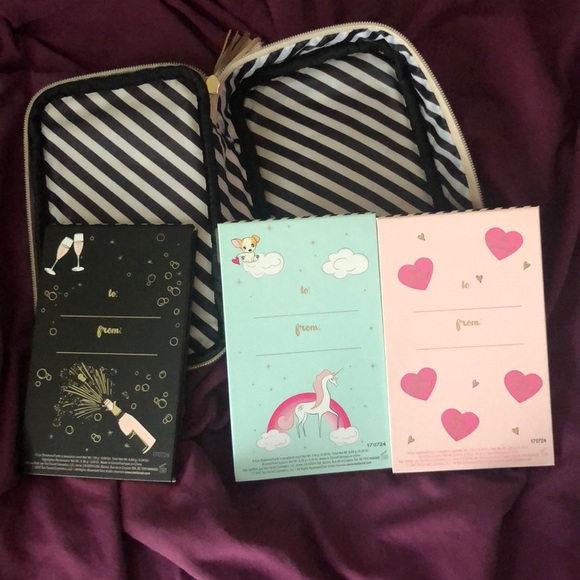 Too Faced Best Year Ever Eye Shadow Christmas Set - Picture 3 of 10